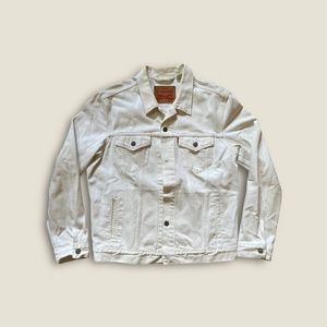 White Levi Denim Trucker Jacket